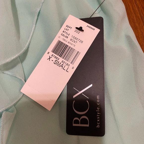 LAST CHANCE - BCX Mint Sleeveless Top Lace Back XS - Picture 3 of 6